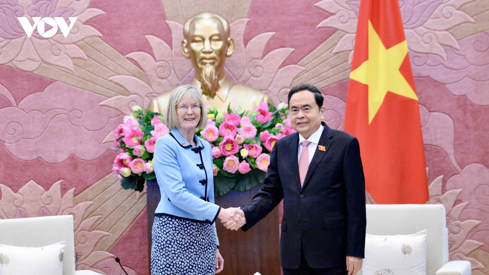 Chủ tịch Quốc hội tiếp Đại sứ Đặc mệnh Toàn quyền Australia tại Việt Nam