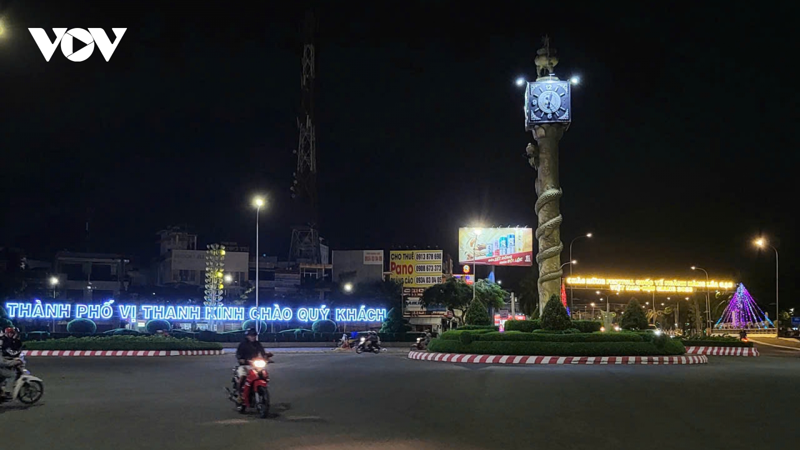 Tổ chức xe đưa đón cán bộ, công chức đi làm việc sau sáp nhập Hậu Giang, Cần Thơ