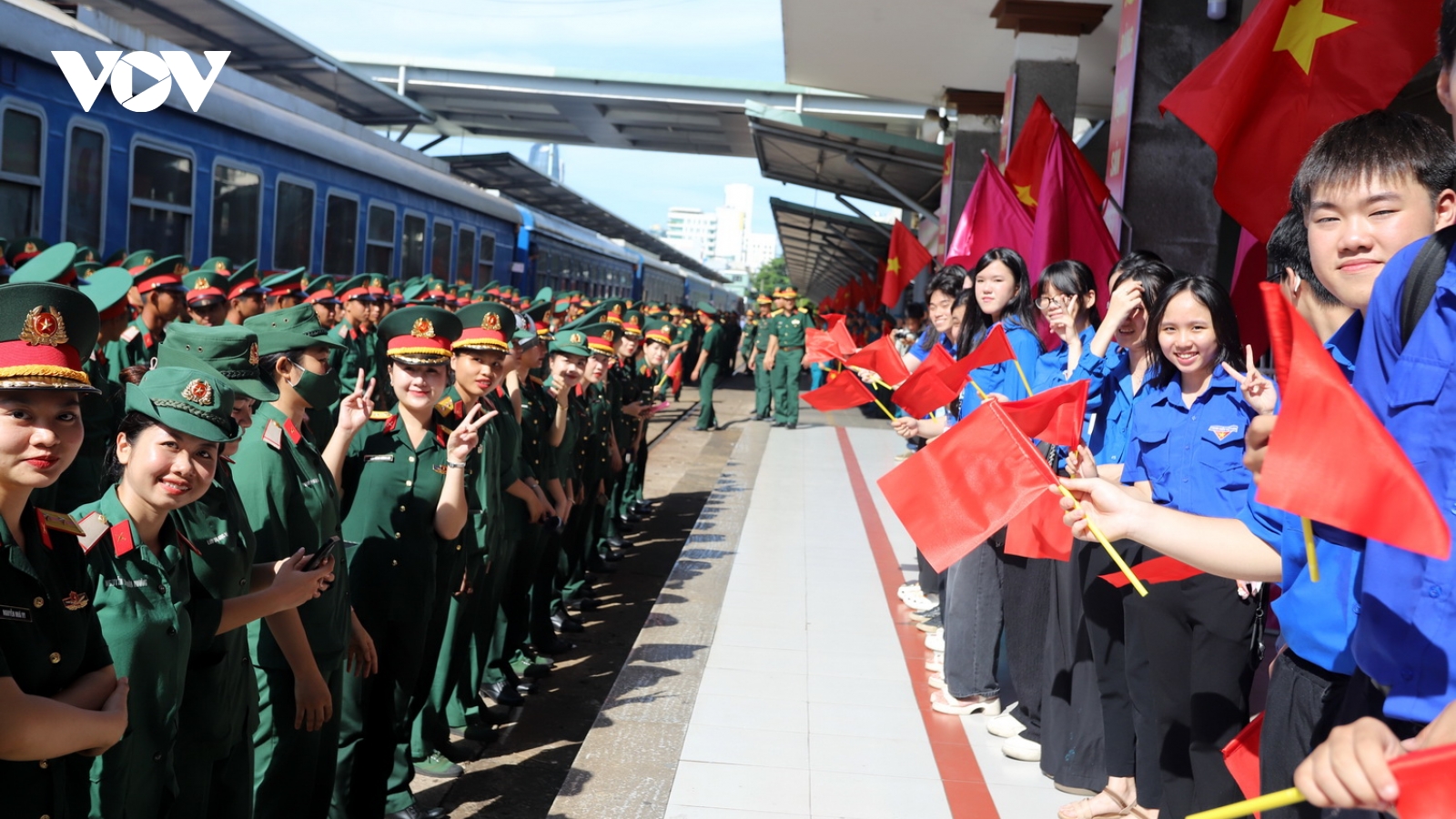 Đà Nẵng đón, tiễn đoàn tham gia diễu binh, diễu hành mừng đại lễ 2/9