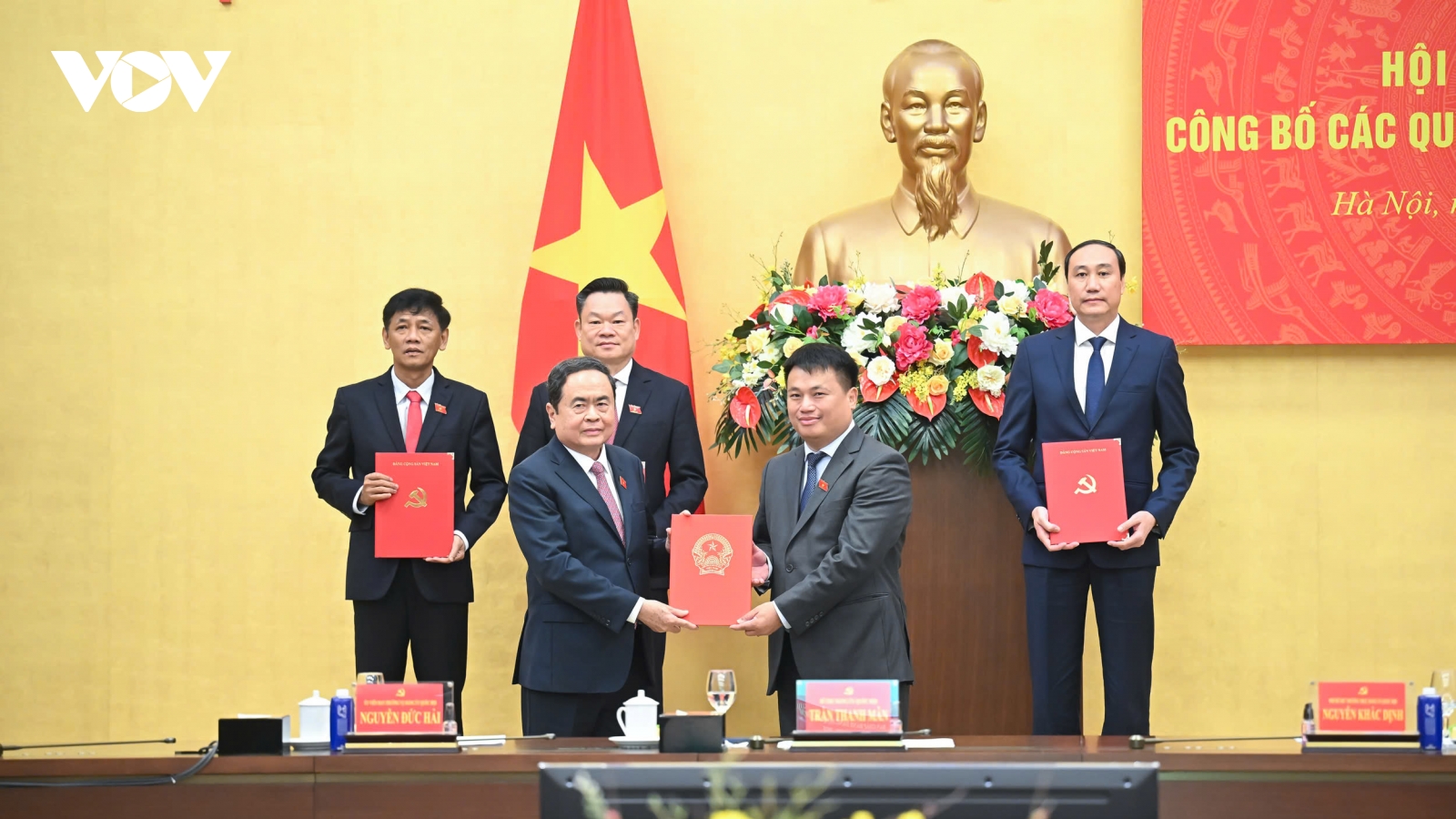 Ban Chấp hành Đảng bộ Quốc hội công bố các quyết định về công tác cán bộ