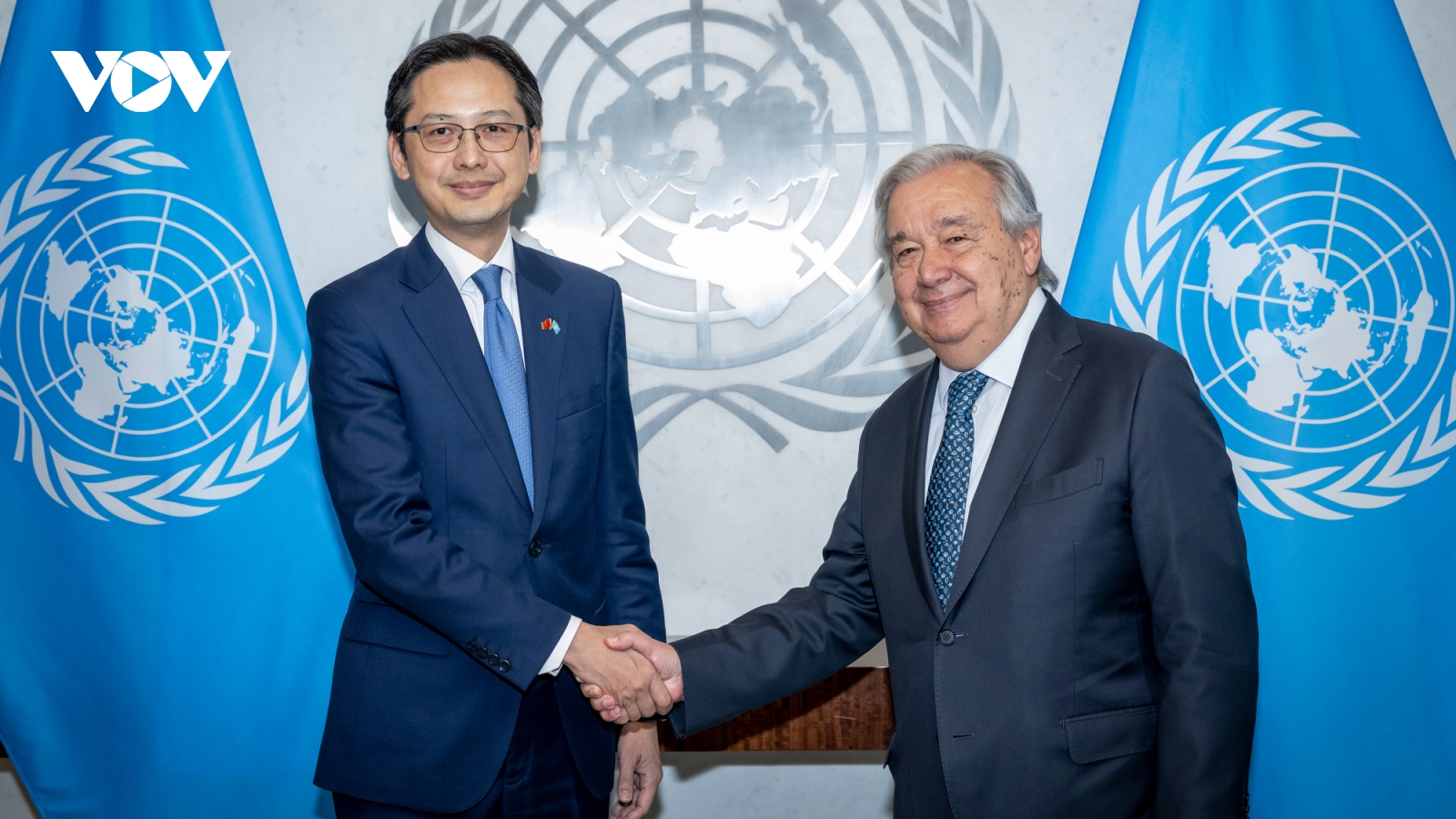 Đại sứ Đỗ Hùng Việt trình Uỷ nhiệm thư lên Tổng thư ký Liên Hợp Quốc