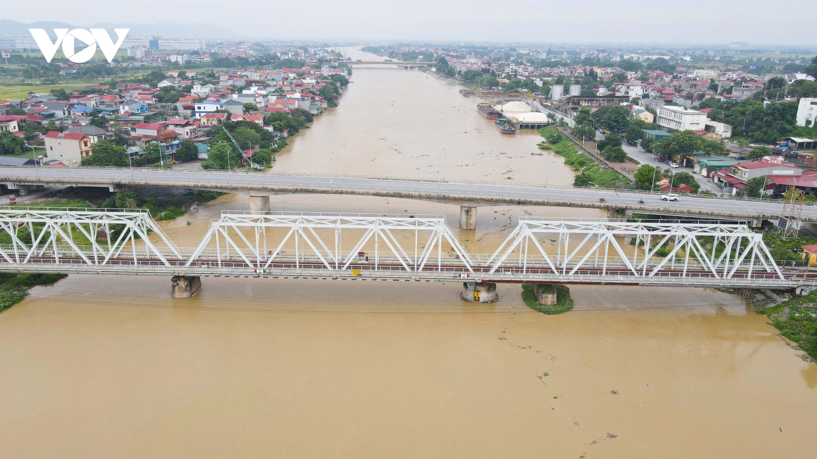 Lũ sông ở Bắc Giang dâng cao, hàng trăm ha hoa màu bị ảnh hưởng