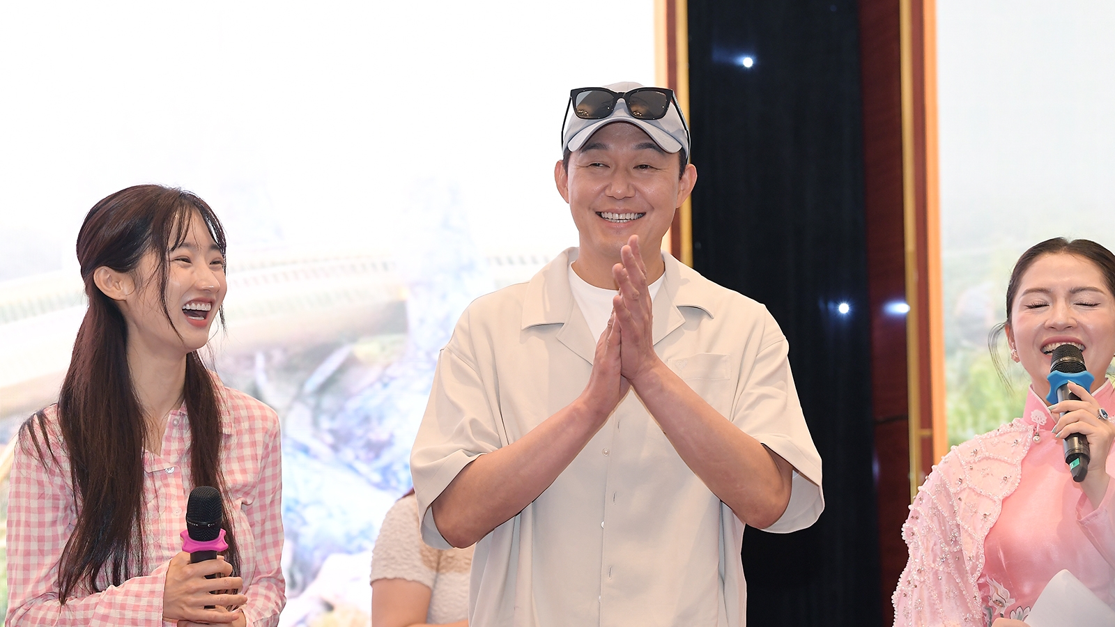 Park Sung Woong: “Nếu có vai hợp, tôi rất muốn đóng phim kinh dị Việt”
