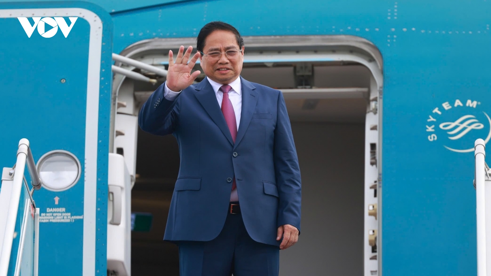 Thủ tướng Phạm Minh Chính rời Hà Nội lên đường dự Hội nghị WEF Thiên Tân 2025