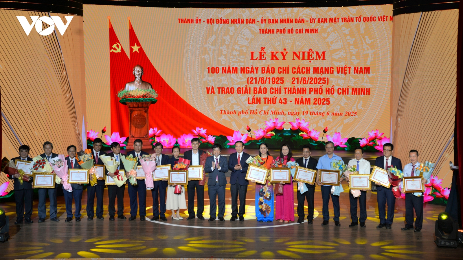 TP.HCM tôn vinh người làm báo, trao giải 72 tác phẩm tiêu biểu