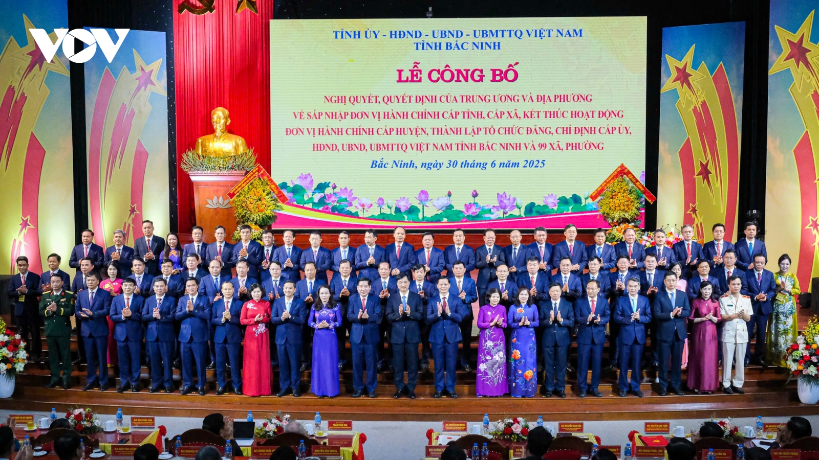 Công bố quyết định thành lập tỉnh Bắc Ninh mới và 99 xã, phường trực thuộc