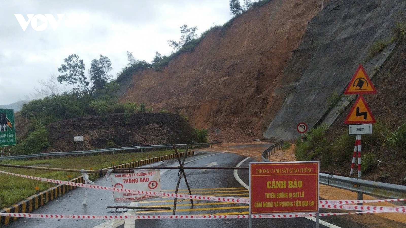 Cảnh báo nguy cơ sạt lở, lũ quét tại Huế sau nhiều ngày mưa lớn