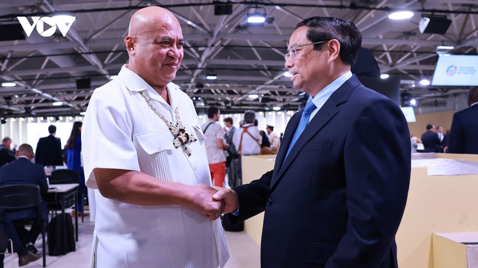 Thủ tướng Phạm Minh Chính gặp Thủ tướng Tuvalu