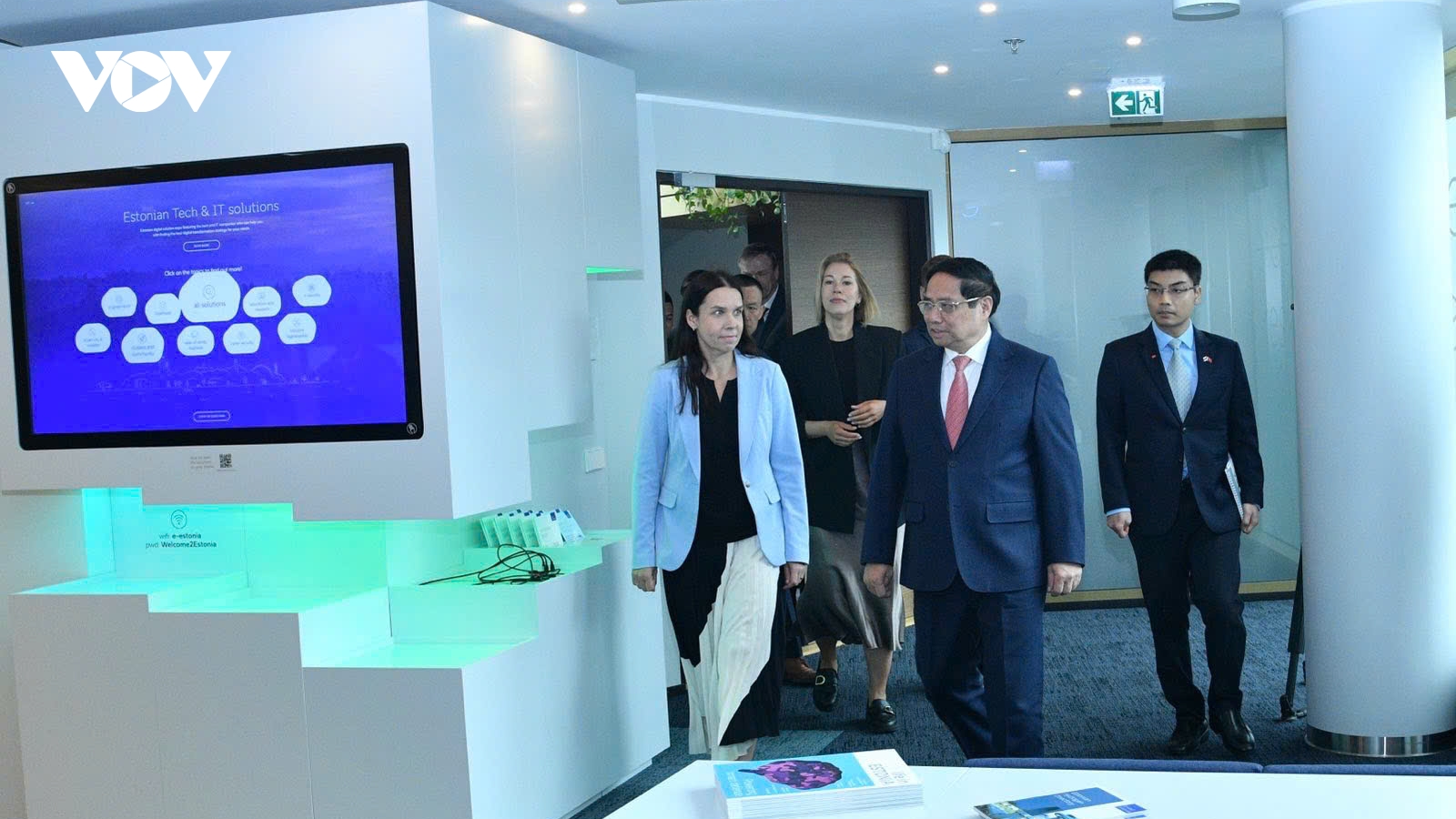 Thủ tướng Phạm Minh Chính thăm "biểu tượng Chính phủ số" e-Estonia