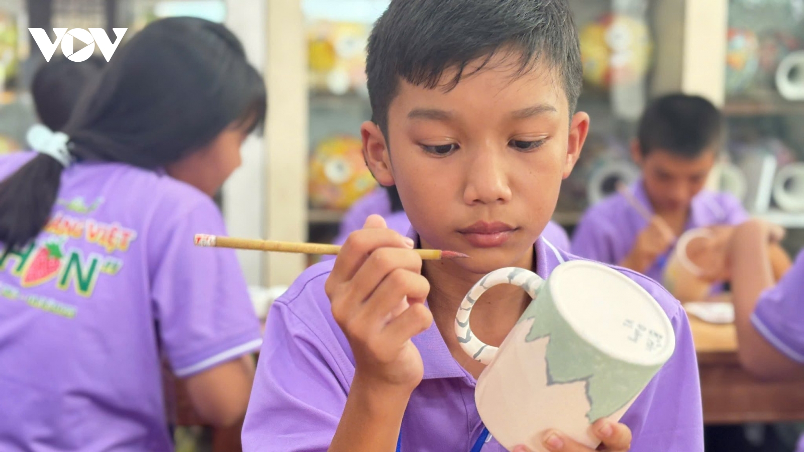 100 học sinh khó khăn tham gia trại hè “Lan tỏa yêu thương, thắp sáng khát vọng”