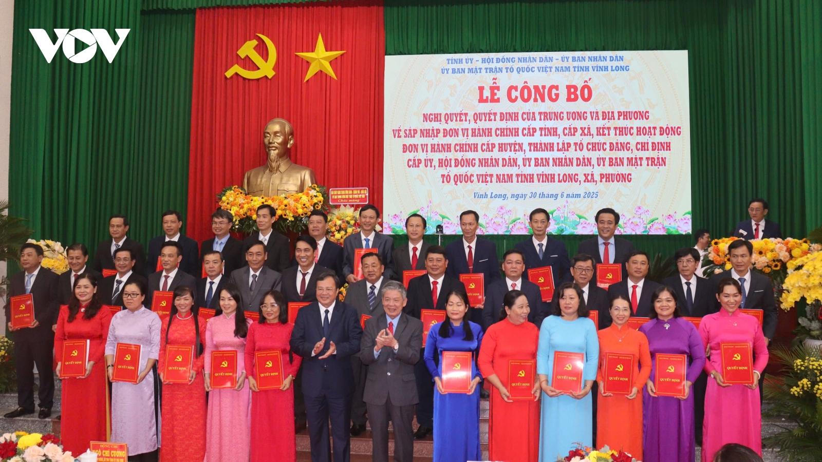 Danh sách bí thư, chủ tịch 124 xã, phường của tỉnh Vĩnh Long từ ngày 1/7/2025