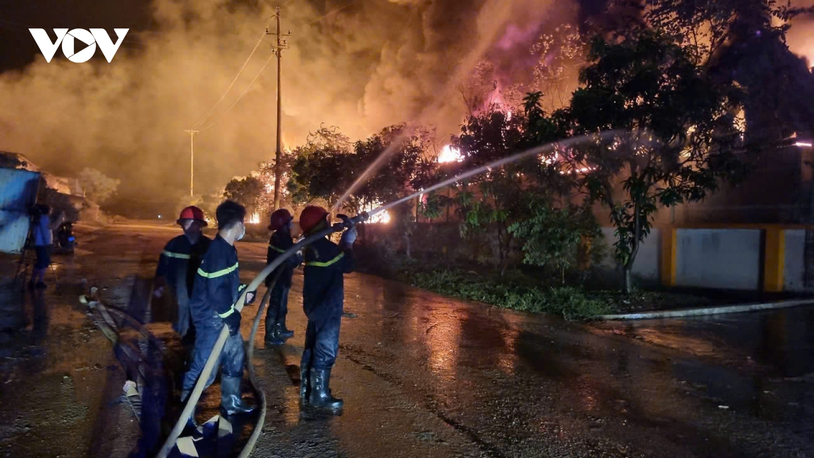 Vụ cháy lớn ở Âu Lâu (Lào Cai), không có thiệt hại về người
