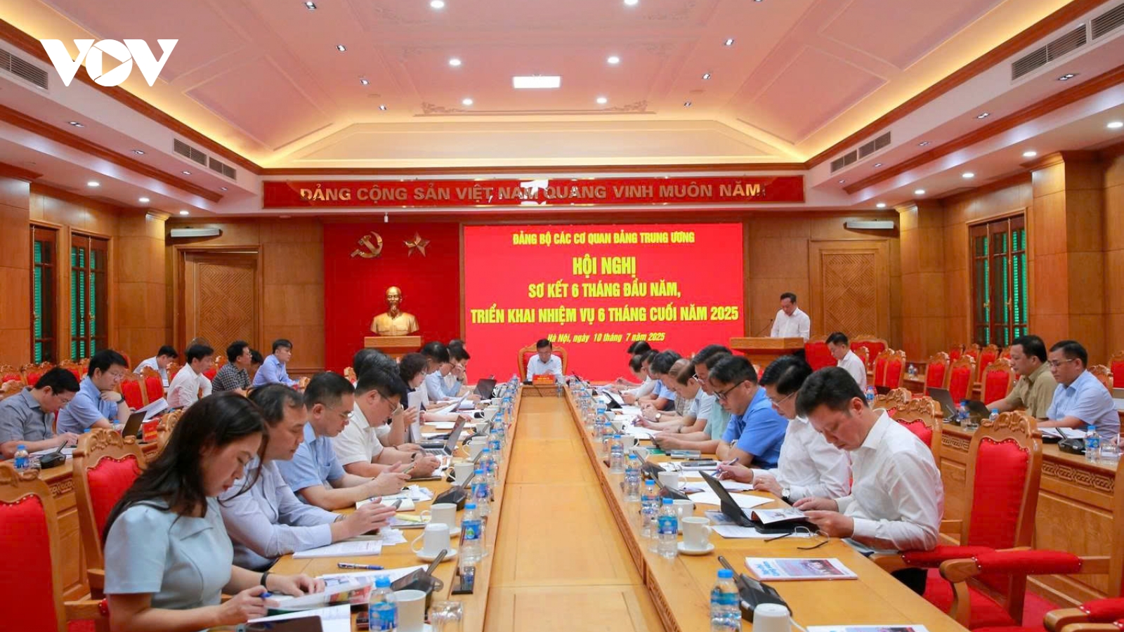 Hội nghị sơ kết 6 tháng Đảng bộ các cơ quan Đảng Trung ương