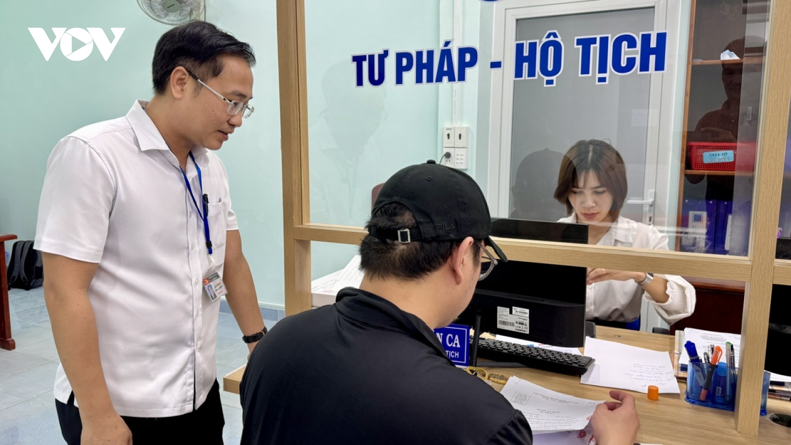 Bộ máy chính quyền cơ sở hoạt động ổn định, gần dân hơn