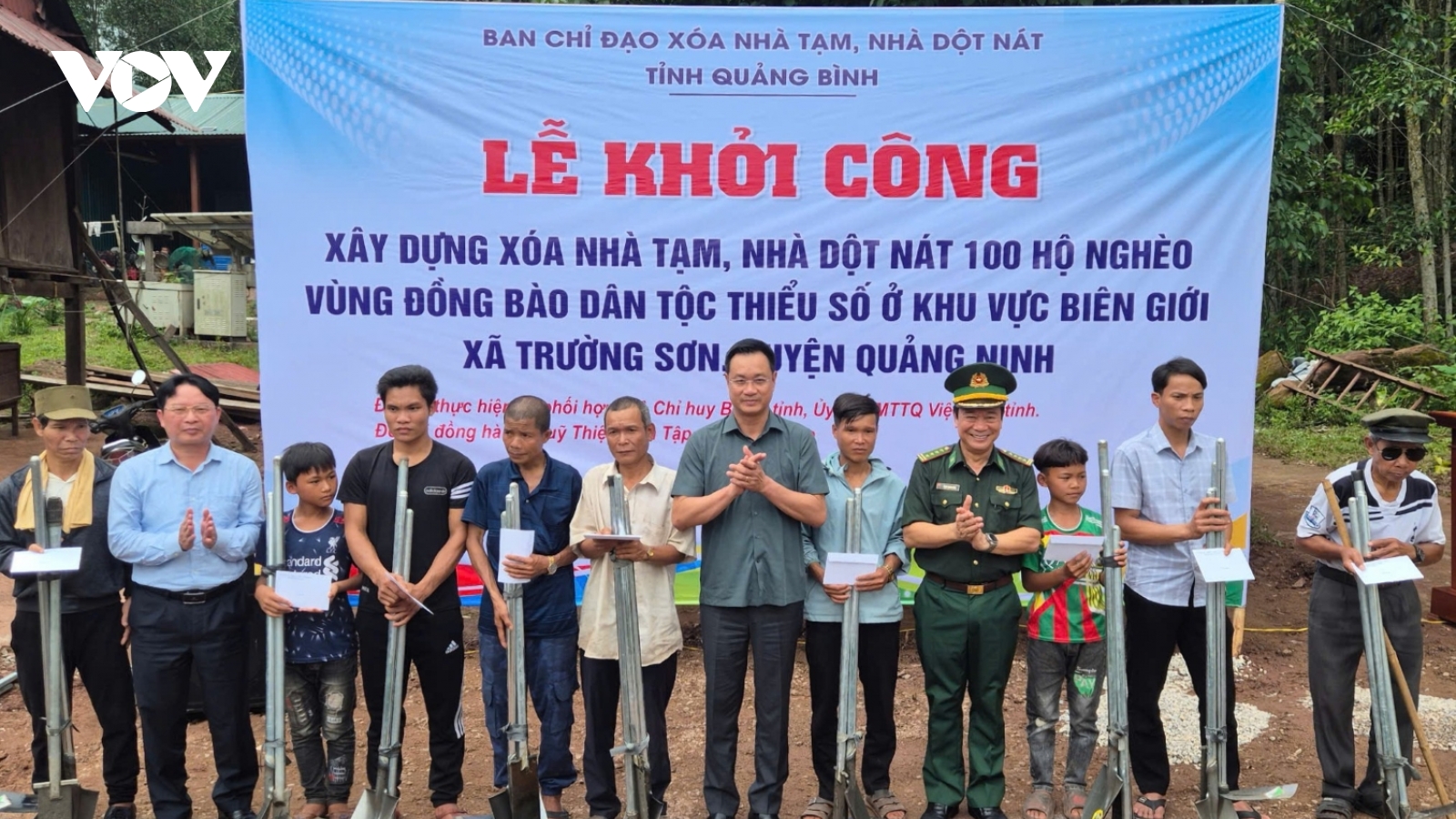 Xóa nhà tạm - Xây niềm tin nơi biên giới Quảng Trị