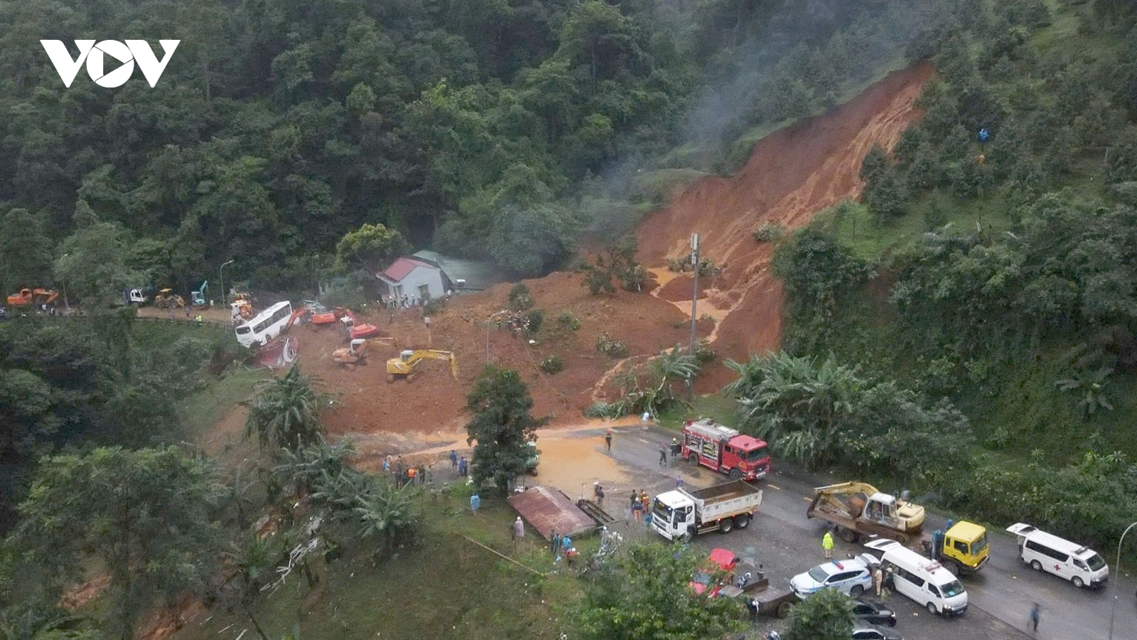 Ứng phó sạt lở mùa mưa bão trên 8 tuyến giao thông trọng yếu ở Lâm Đồng