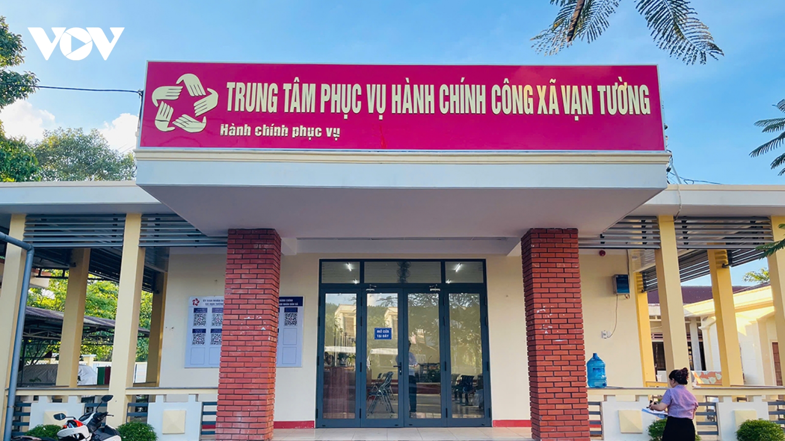 Danh sách 96 bí thư đảng ủy xã, phường, đặc khu ở tỉnh Quảng Ngãi