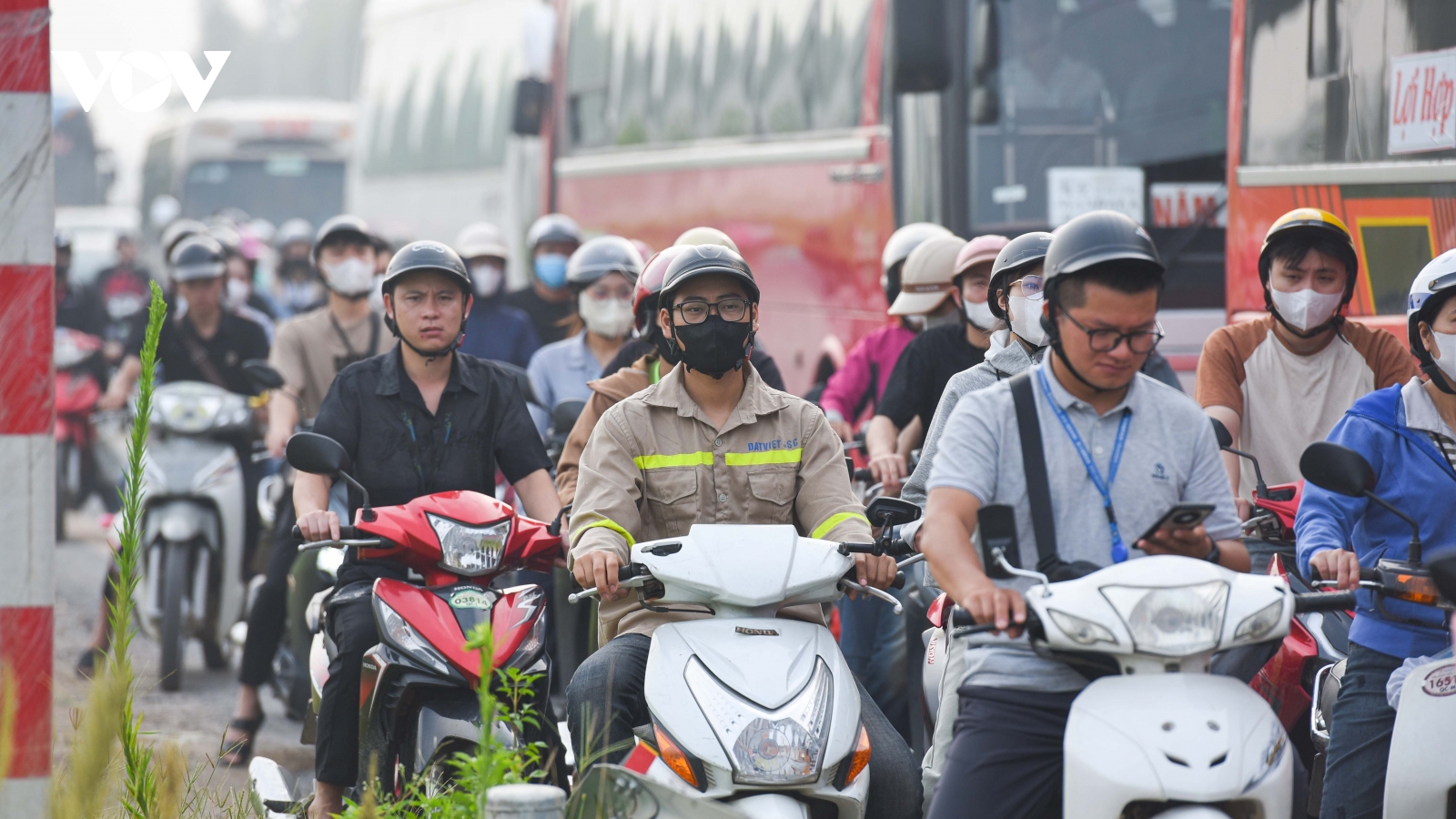 Bắc Ninh xử lý tình trạng ùn tắc giao thông tại đường gom qua KCN Quang Châu