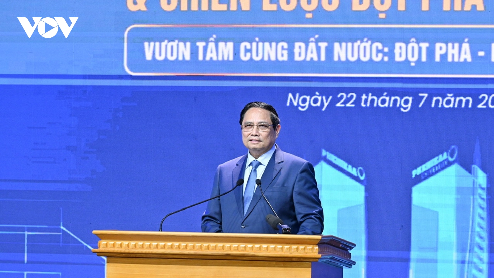 Thủ tướng: Đại học Phenikaa tiên phong đi đầu trong phát triển khoa học công nghệ