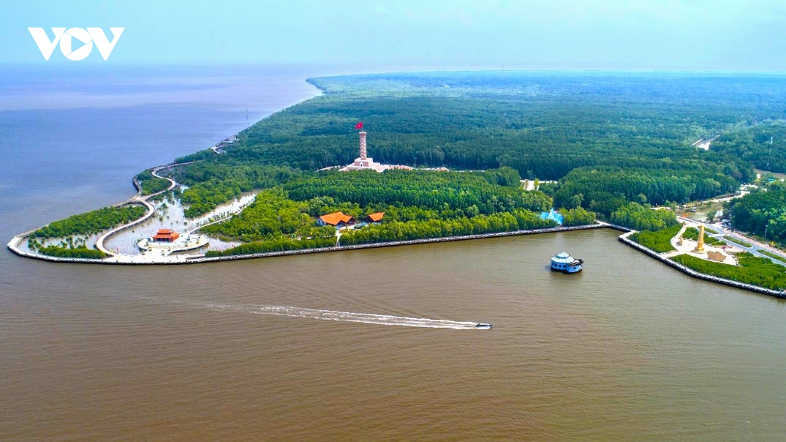 Cà Mau huy động 5.000 người đi bộ hưởng ứng “Cùng Việt Nam tiến bước”