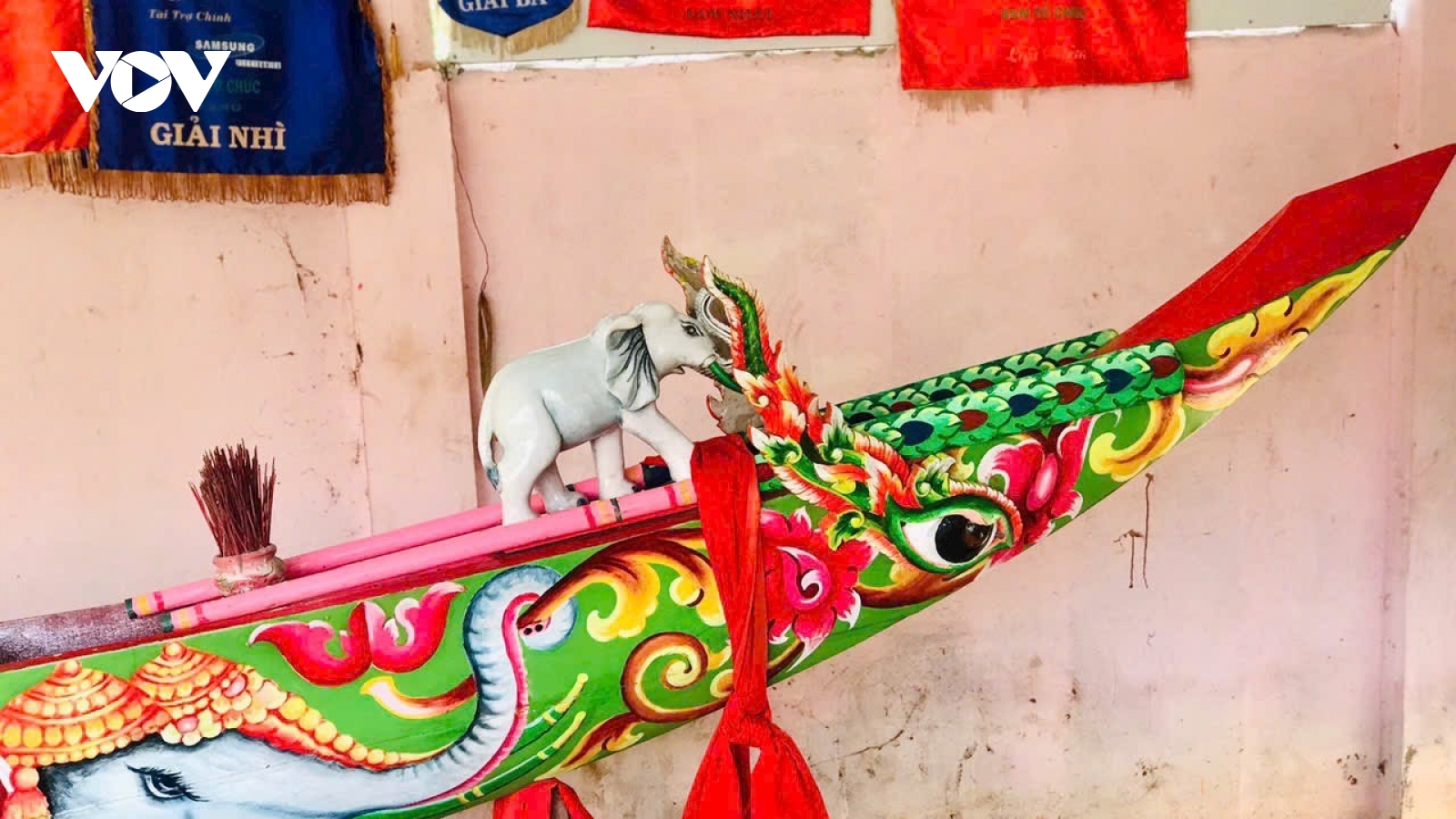 Linh vật - Biểu tượng gắn với ghe ngo của đồng bào Khmer