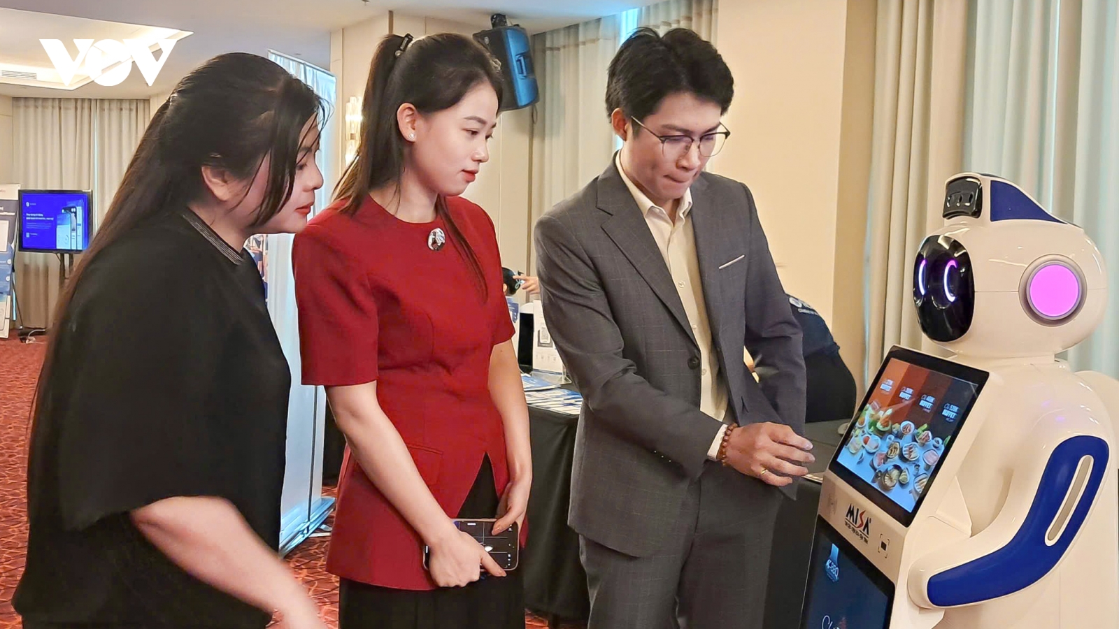 Tăng tốc phát triển du lịch thông minh tại Hà Nội
