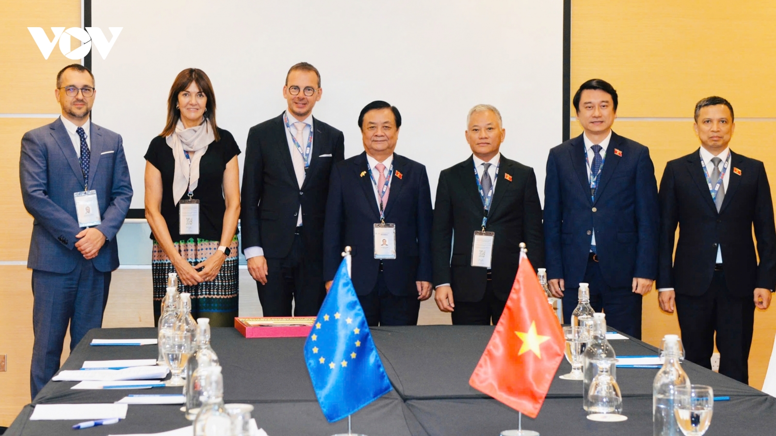 Phó Chủ tịch Quốc hội Lê Minh Hoan gặp Trưởng đoàn Nghị viện châu Âu Woute Beke