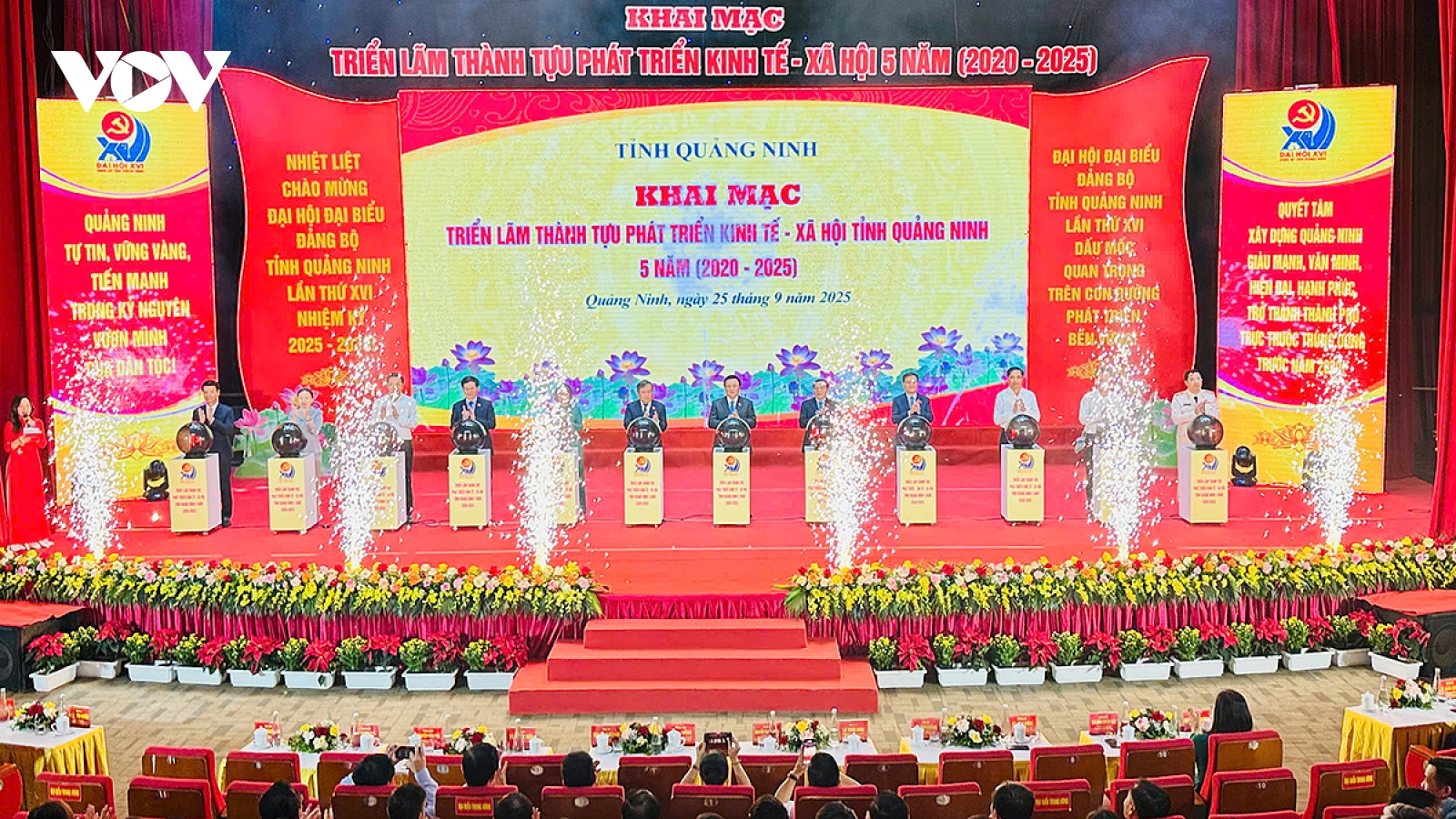 Khai mạc Triển lãm thành tựu phát triển kinh tế - xã hội tỉnh Quảng Ninh