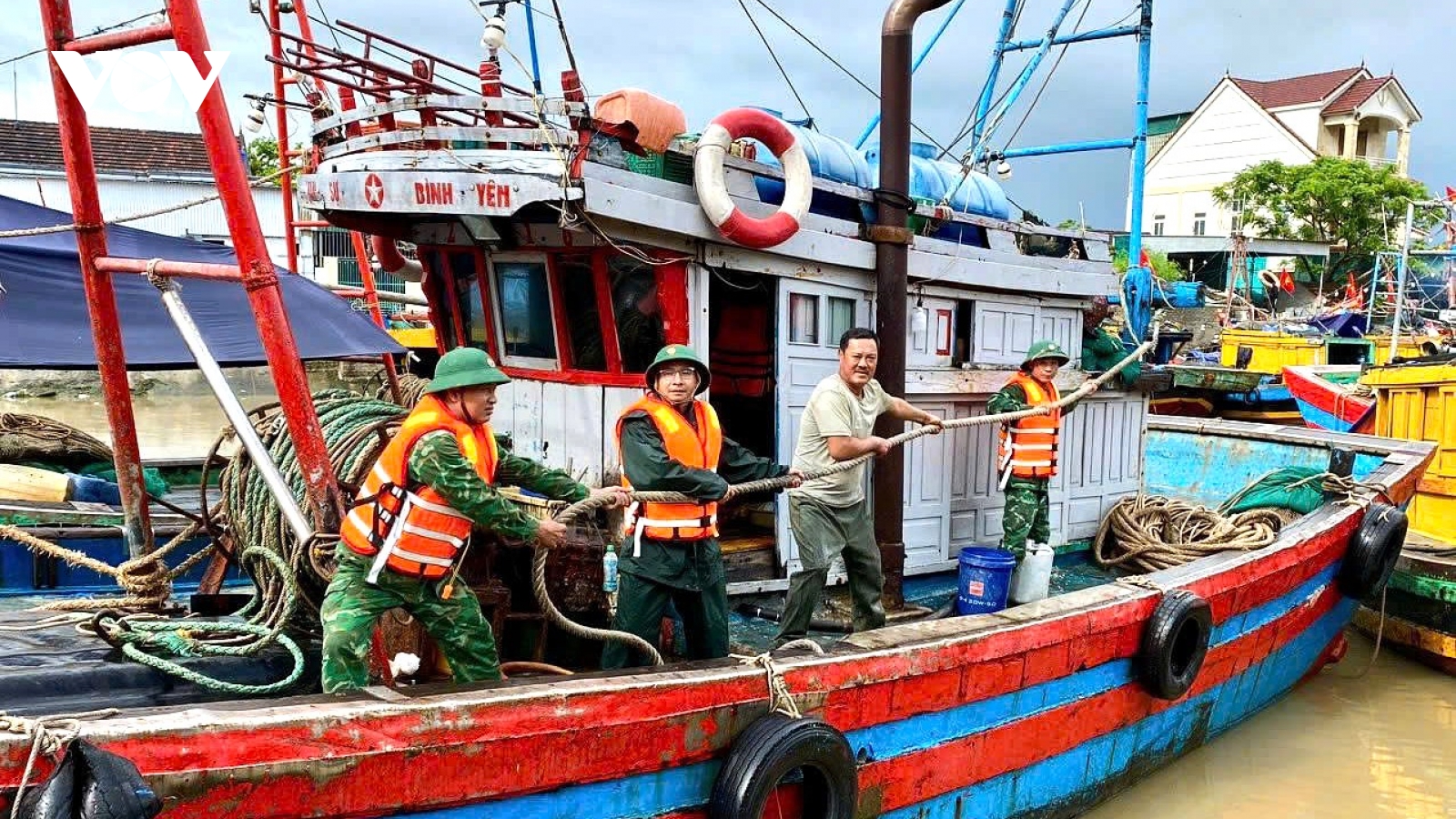 Bộ đội Biên phòng Nghệ An huy động 800 cán bộ, chiến sĩ phòng chống bão số 10