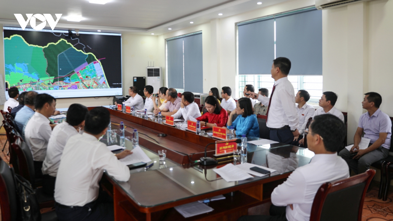 Quảng Ninh cắt giảm 35% thời gian xử lý TTHC về sản xuất, kinh doanh