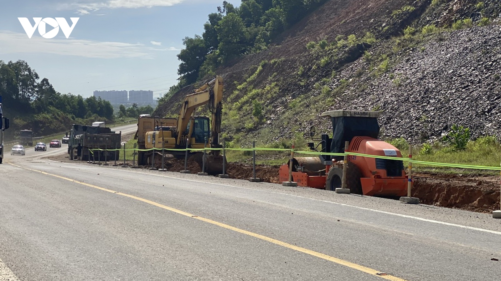 Xuyên lễ trên công trường dự án trọng điểm qua miền Trung