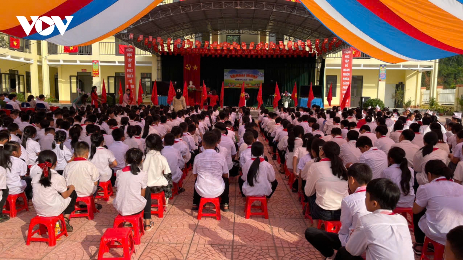 Nơi vun đắp ước mơ cho học trò vùng cao