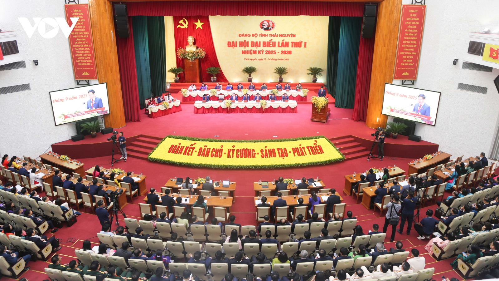 Xây dựng Thái Nguyên phát triển nhanh, bản sắc và bền vững