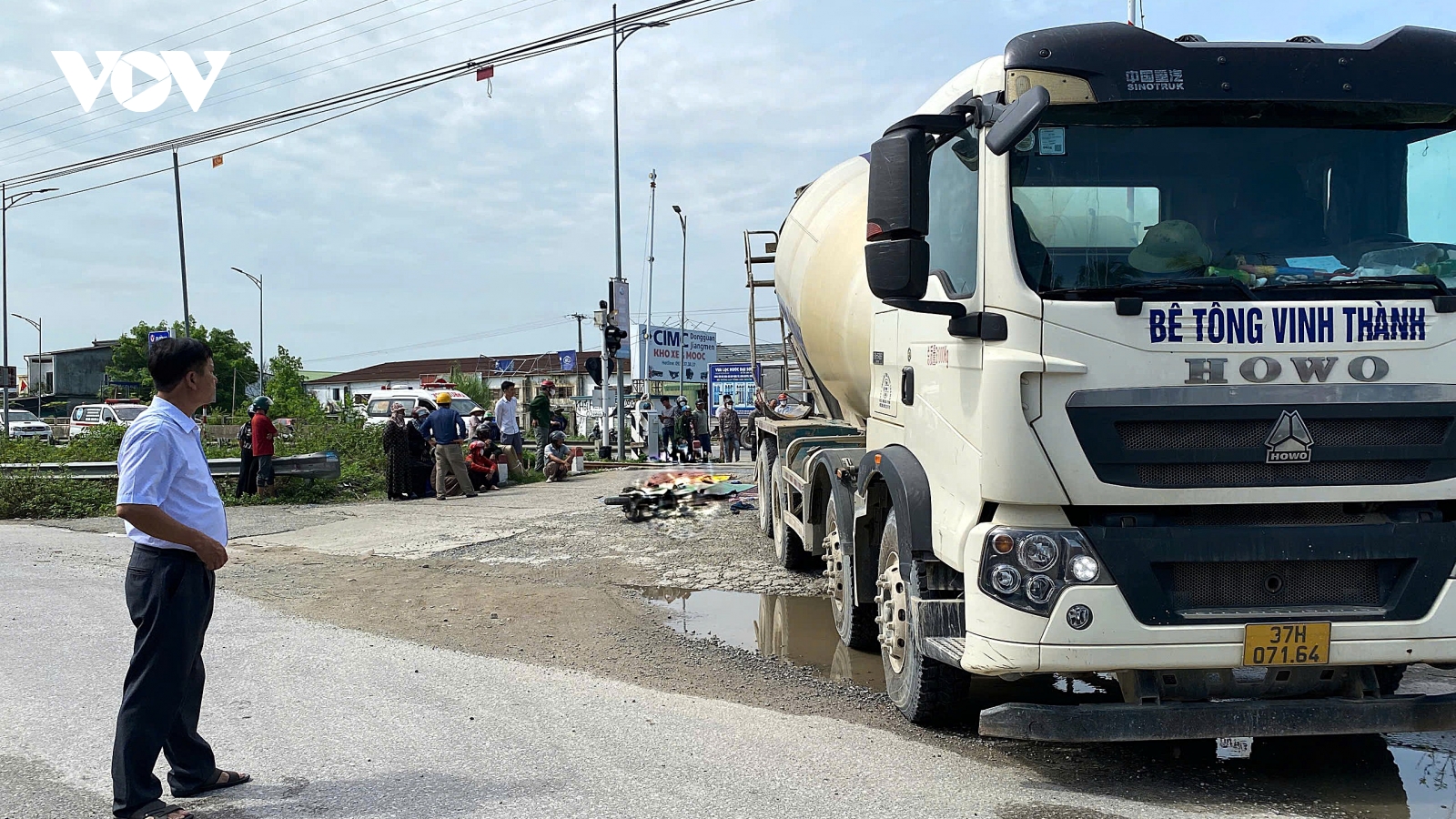 2 người phụ nữ tử vong sau va chạm giữa xe bồn và xe máy tại Nghệ An