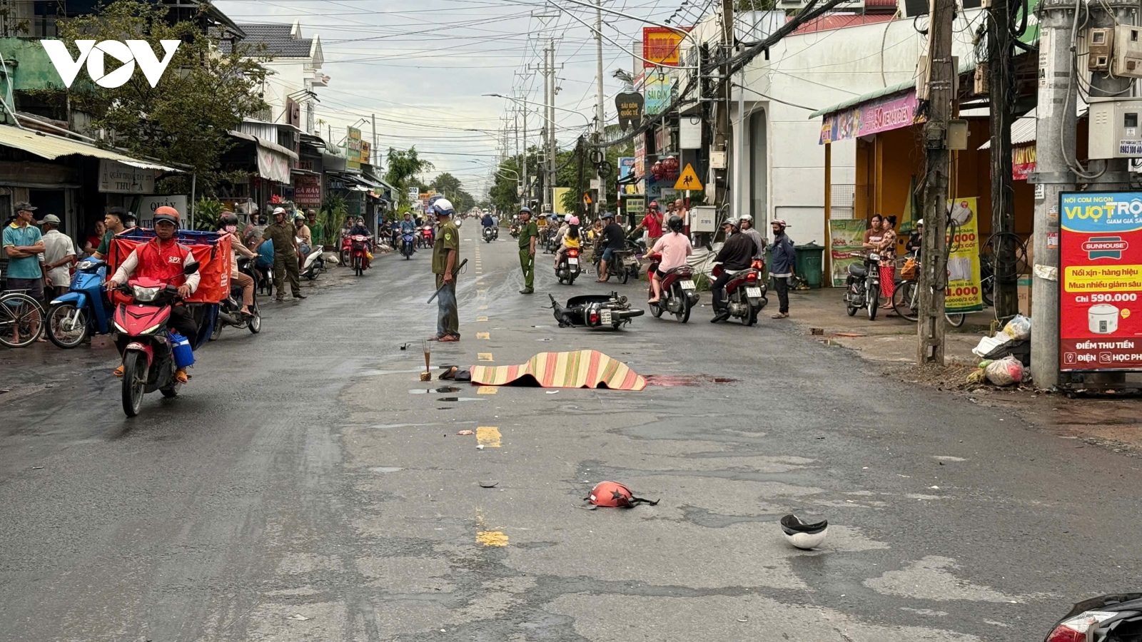 Đồng Tháp xác minh 2 vụ tai nạn giao thông làm 3 người thương vong