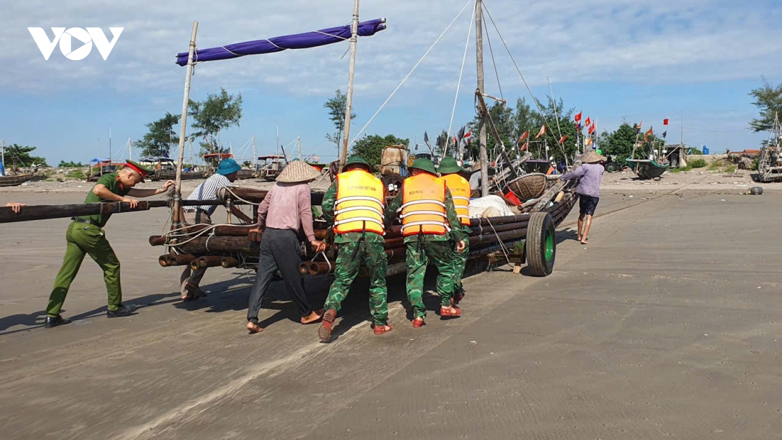 Ninh Bình cấm biển từ 12h, yêu cầu sơ tán dân, dừng toàn bộ đò trước 18h ngày 24/9
