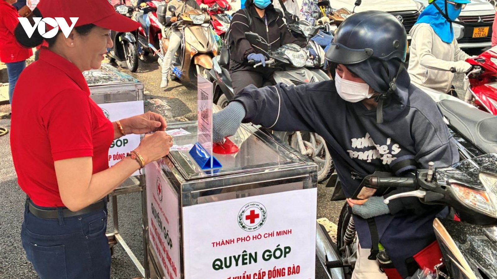 Những tấm lòng từ thành phố nghĩa tình