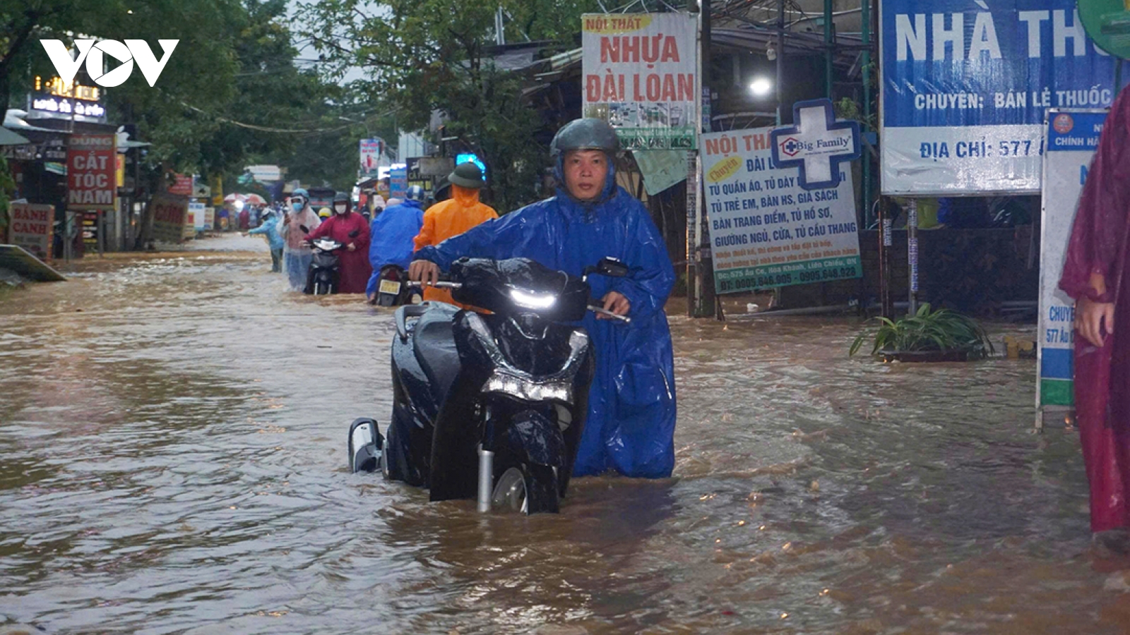 Đà Nẵng: Mưa to ngập cục bộ một số khu vực ở Hòa Khánh, Liên Chiểu