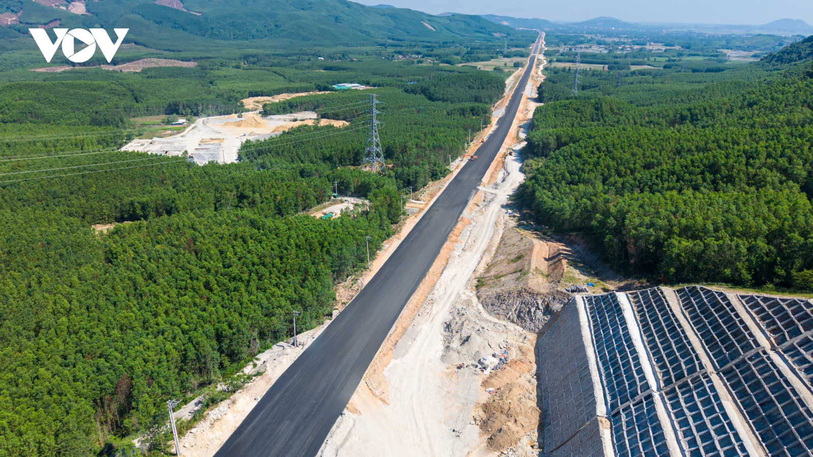 Nhiều ngân hàng đồng ý bảo lãnh vốn cho cao tốc Gia Nghĩa - Bảo Lộc - Phan Thiết