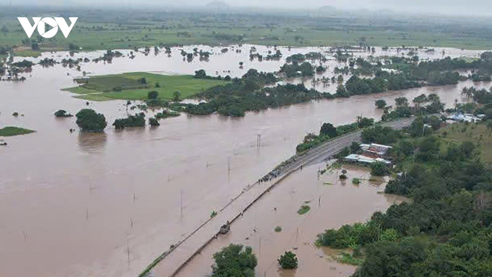 Đà Nẵng – Huế xuất hiện lũ đặc biệt lớn, cảnh báo cấp độ rủi ro thiên tai cấp 3