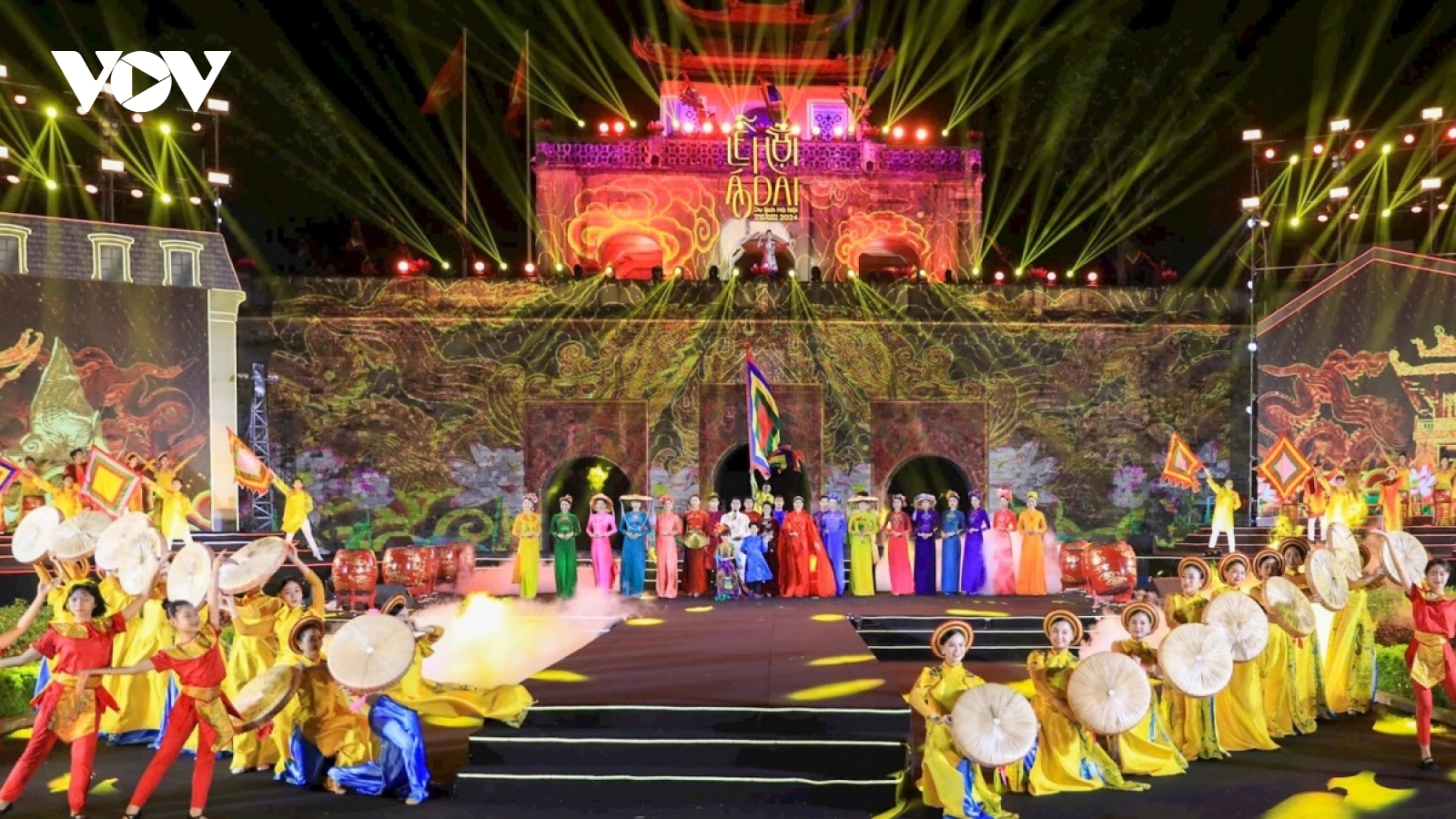 Lễ hội Áo dài Du lịch Hà Nội 2025 mang đến trải nghiệm văn hóa đa sắc màu