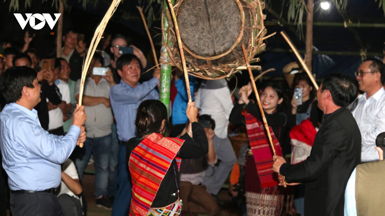 Quảng Trị xây dựng chương trình hành động tạo động lực phát triển vùng miền núi