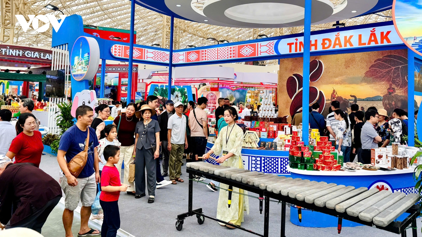 Trải nghiệm văn hóa, cà phê Đắk Lắk tại Hội chợ Mùa Thu 2025