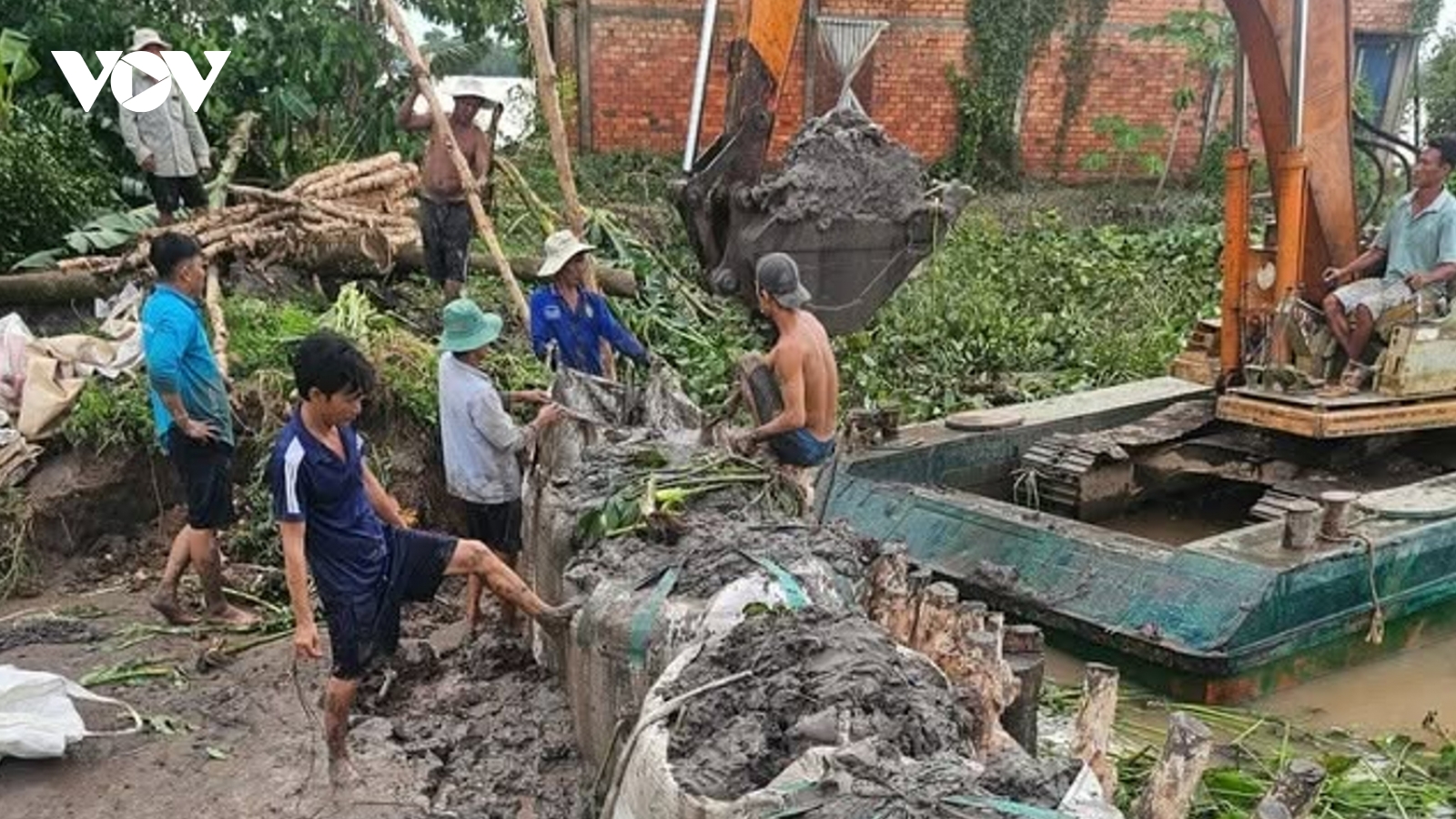 Liên tục xảy ra các vụ sạt lở đất tại xã Quới Thiện, tỉnh Vĩnh Long