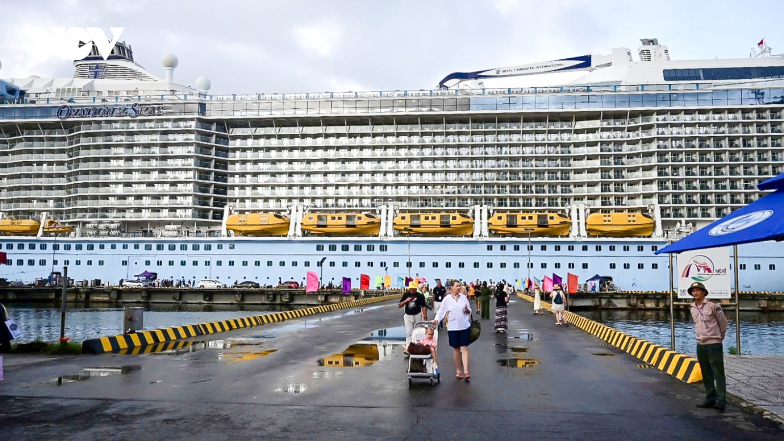 Tàu biển quốc tế đến Huế thay vì TP.HCM, địa phương tìm cách tháo gỡ