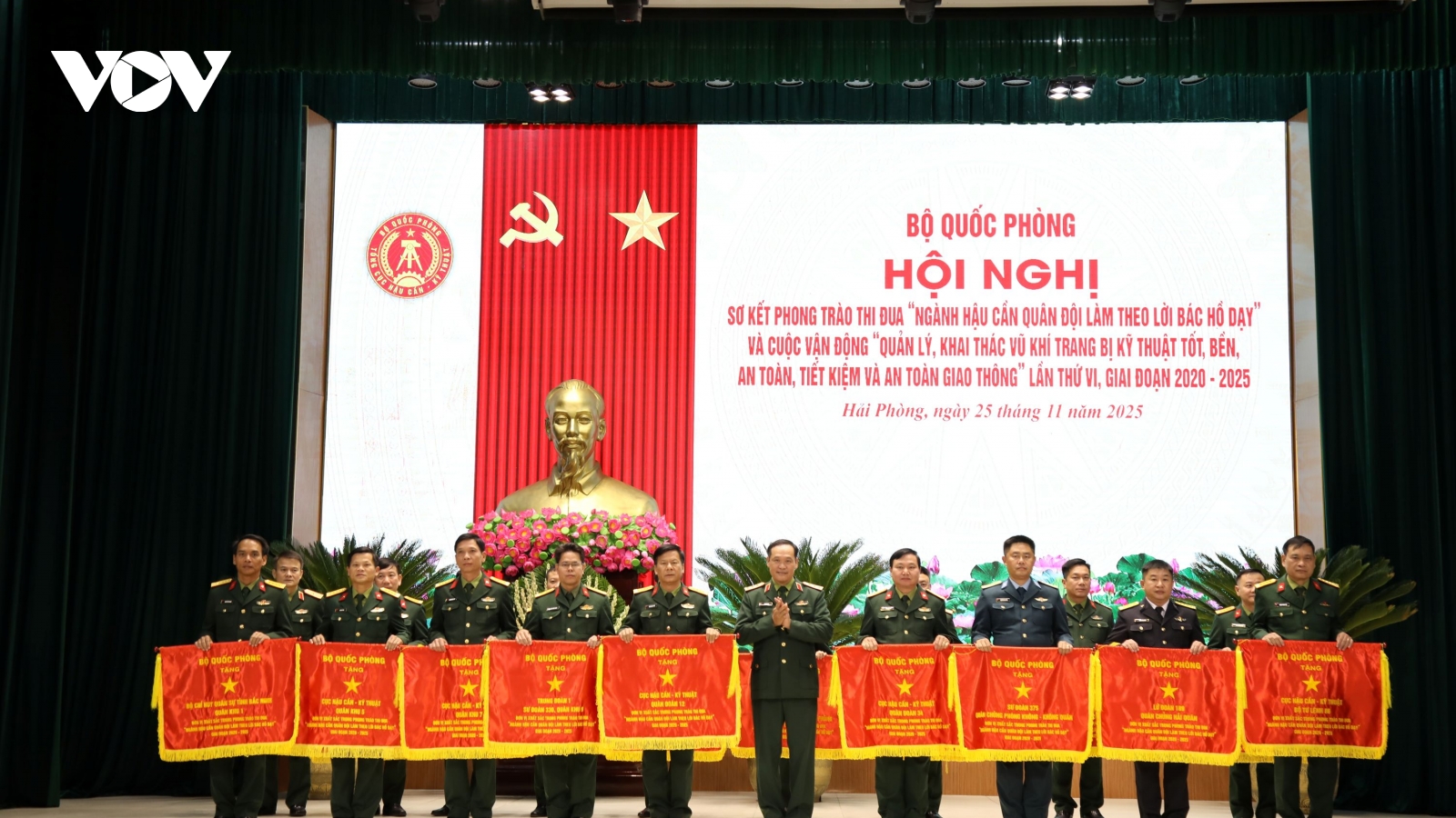 Sơ kết phong trào thi đua Ngành Hậu cần Quân đội làm theo lời Bác Hồ dạy