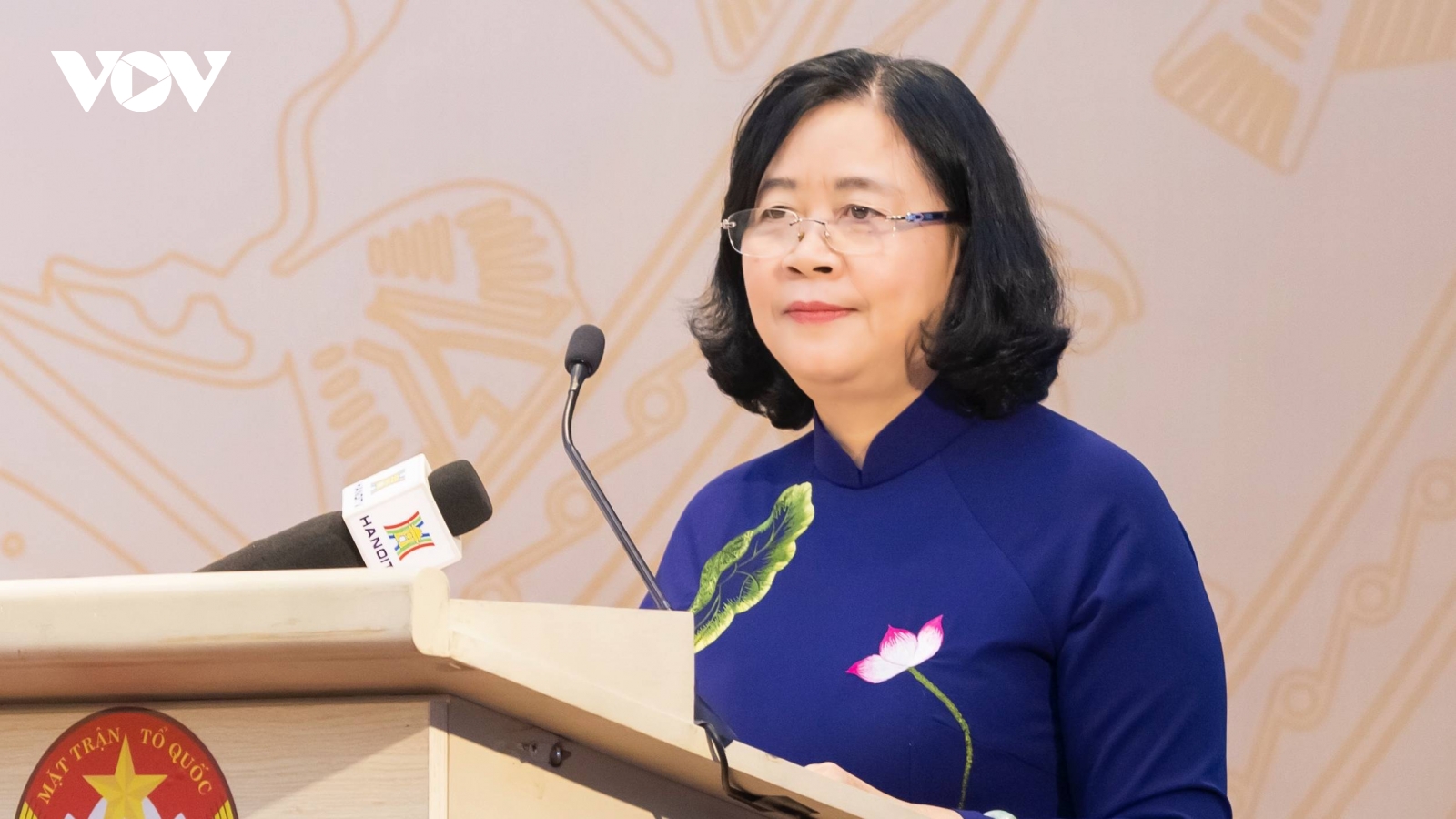 Bà Bùi Thị Minh Hoài giữ chức Chủ tịch Ủy ban Trung ương MTTQ Việt Nam