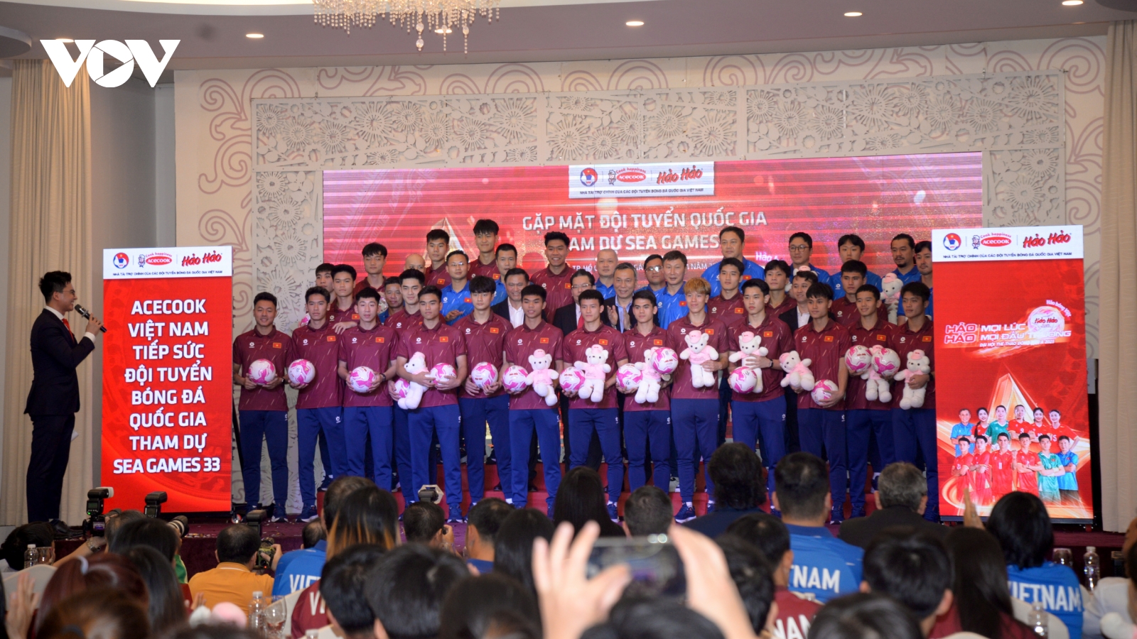 Các đội tuyển bóng đá Việt Nam nhận tin vui đặc biệt trước khi dự SEA Games 33