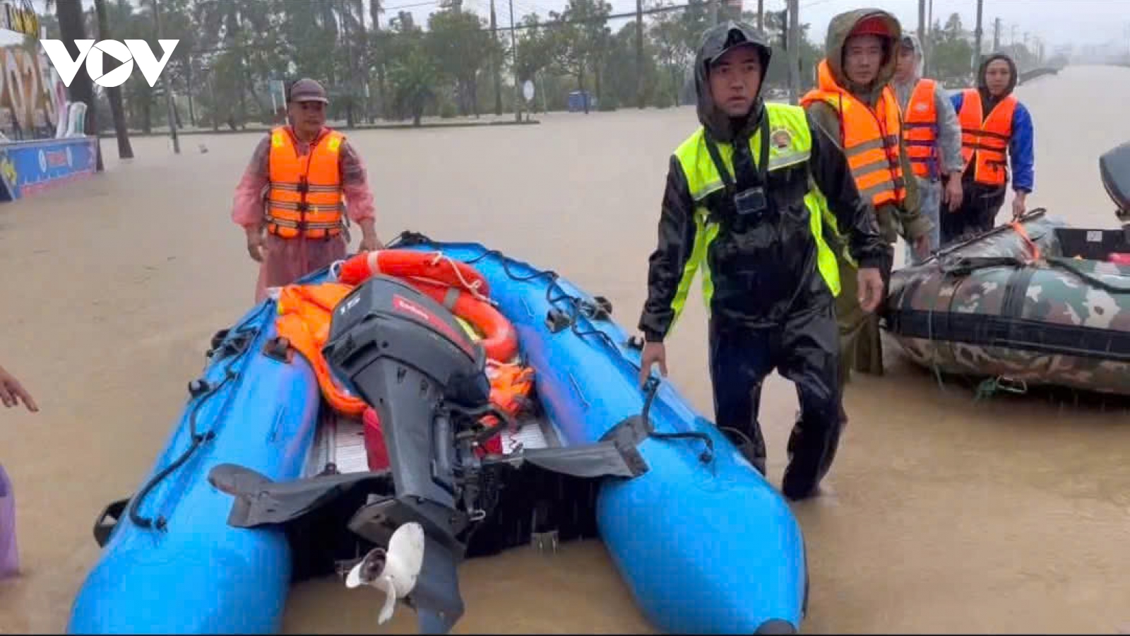 Đắk Lắk mưa lớn khiến hơn 33.000 lượt nhà ngập, gần 10.000 người đã được sơ tán