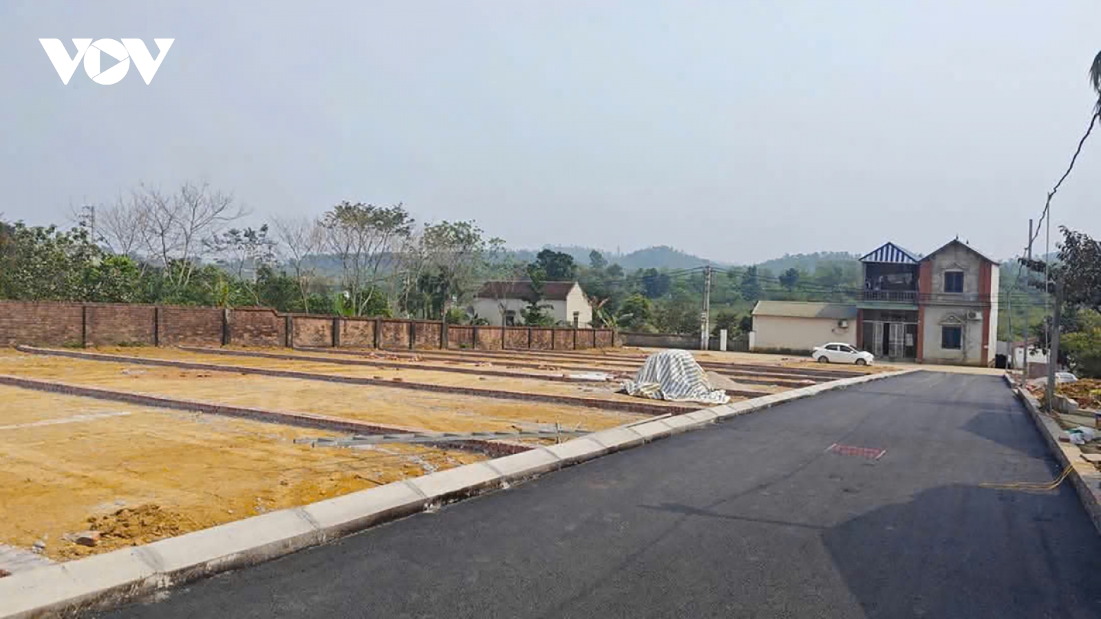 Giá đất liên tục tăng cao: Cần đánh thuế cao tránh đầu cơ “mua đi, bán lại”